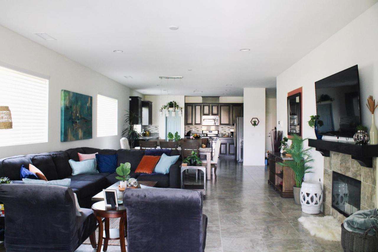 Entire Bungalow W/ Private Pool Near Palm Springs! Indio Eksteriør billede